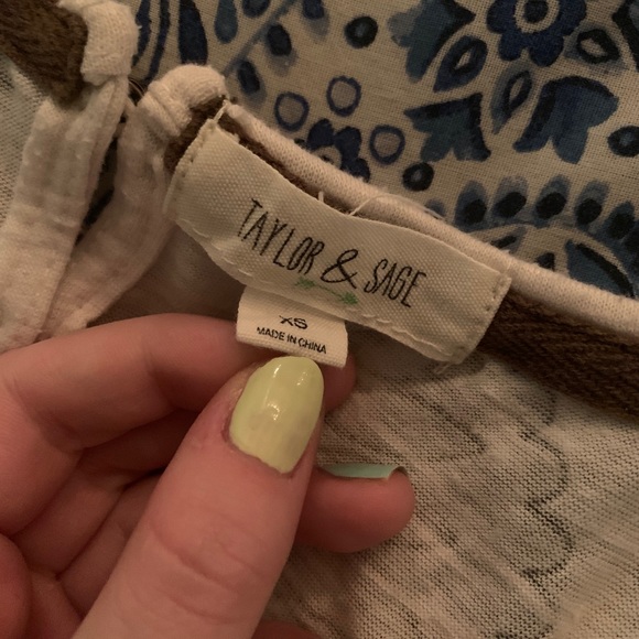 Taylor and Sage tank top - Picture 3 of 3